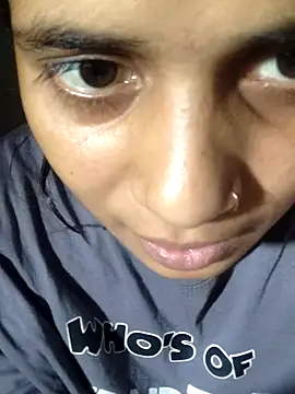 Snapshot of Pari_76 chatting on 03/15/26, 06:36 Pari 76 online show from 03/15/26, 06:36