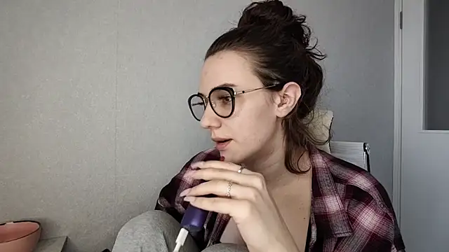 LaritaTocchio online show from 04/22/26, 07:11