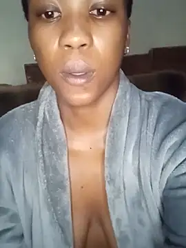 Snapshot of BooityChick chatting on 06/23/26, 10:30 BooityChick online show from 06/23/26, 10:30