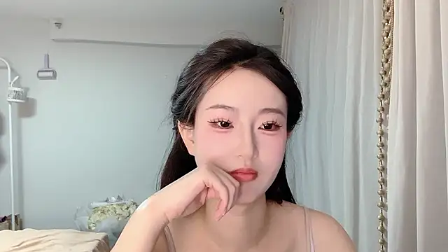 1X-yiyi online show from 05/27/26, 12:24