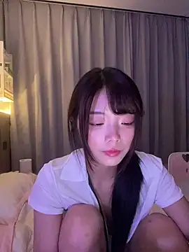 Snapshot of Puting_q chatting on 08/04/26, 01:14 Puting q online show from 08/04/26, 01:14