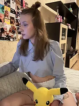  JolynJostar online show from 03/18/26, 06:00