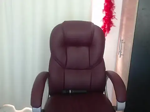 MommyLatina online show from 05/03/26, 06:47