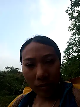 Snapshot of Leiley_98 chatting on 03/16/26, 10:19 Leiley 98 online show from 03/16/26, 10:19