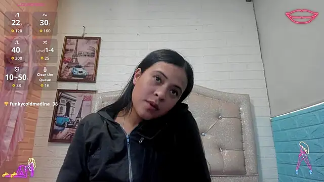LITTLE-NESSA online show from 04/29/26, 05:30