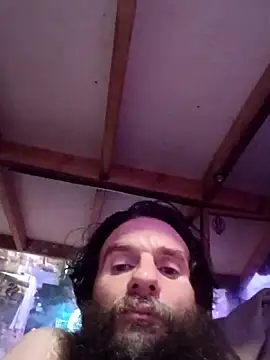 nearby causual online show from 04/12/26, 04:45