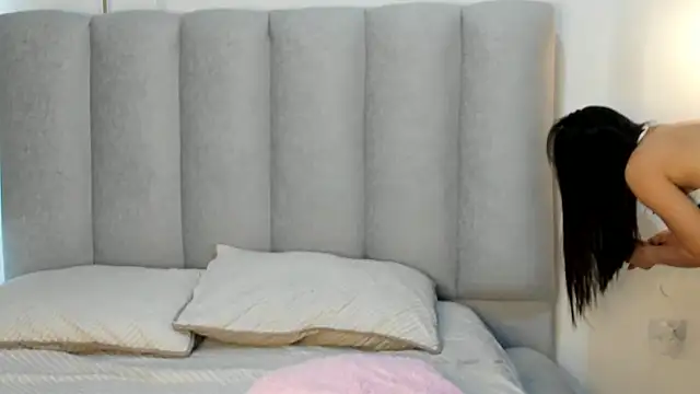 Valentina lux1 online show from 05/30/26, 09:23
