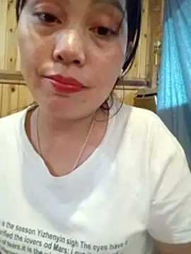 Snapshot of Abi-ni chatting on 05/14/26, 11:55 Abi-ni online show from 05/14/26, 11:55