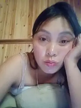 Snapshot of Abi-ni chatting on 05/16/26, 12:51 Abi-ni online show from 05/16/26, 12:51
