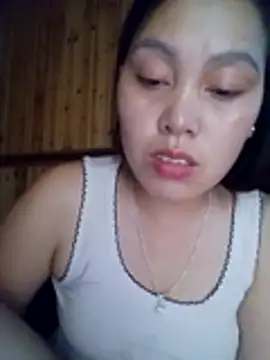Snapshot of Abi-ni chatting on 05/17/26, 10:44 Abi-ni online show from 05/17/26, 10:44