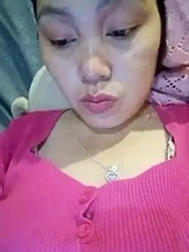 Snapshot of Abi-ni chatting on 05/20/26, 02:34 Abi-ni online show from 05/20/26, 02:34