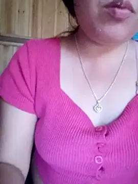 Snapshot of Abi-ni chatting on 06/19/26, 11:41 Abi-ni online show from 06/19/26, 11:41