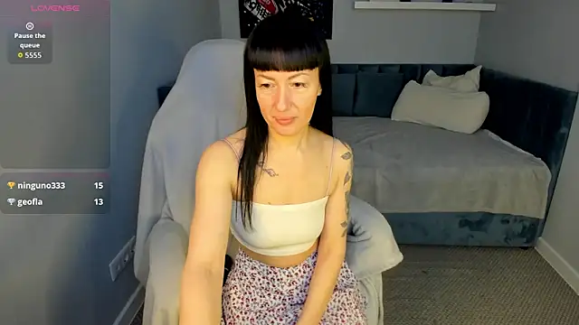 Nika Blaze online show from 04/19/26, 01:05