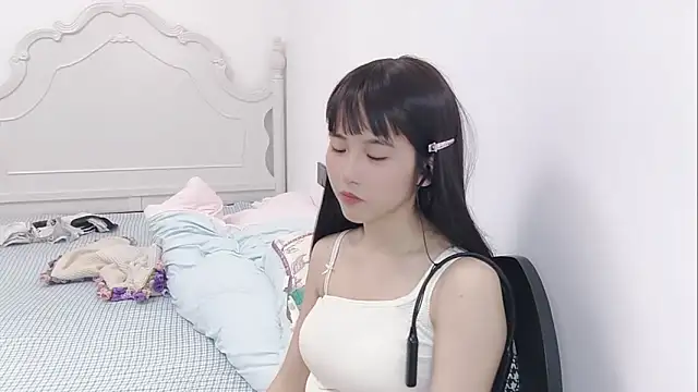 Snapshot of MIAOMIAO-666 chatting on 04/19/26, 11:42 MIAOMIAO-666 online show from 04/19/26, 11:42