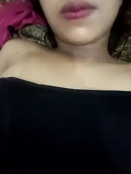 Candyy crushh online show from 04/24/26, 07:16