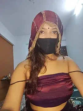 Candyy crushh online show from 08/03/26, 04:11