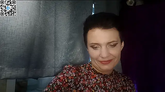 HotMamaQueen234 online show from 04/23/26, 03:03