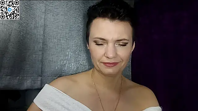 HotMamaQueen234 online show from 05/05/26, 08:06