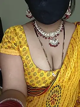 Snapshot of Miss_roohi chatting on 05/28/26, 06:10 Miss roohi online show from 05/28/26, 06:10