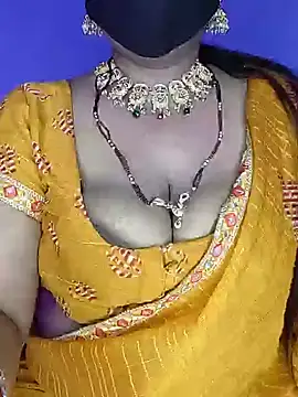 Snapshot of Miss_roohi chatting on 06/06/26, 05:45 Miss roohi online show from 06/06/26, 05:45