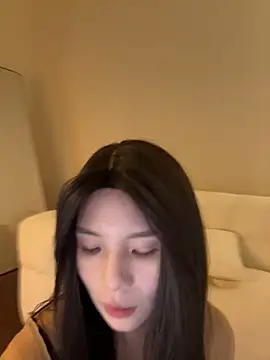 Xiaozuzongo1 online show from 04/23/26, 01:57