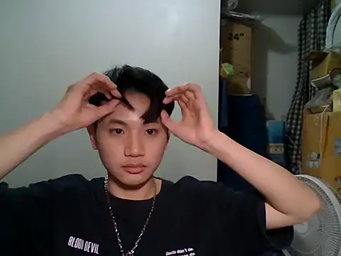 Snapshot of sweetener_321 chatting on 03/16/26, 05:39 sweetener 321 online show from 03/16/26, 05:39