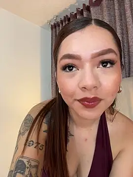 Snapshot of alana_gv chatting on 06/17/26, 12:50 alana gv online show from 06/17/26, 12:50