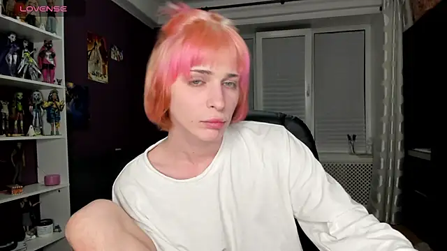 sweet peach    online show from 05/05/26, 08:28