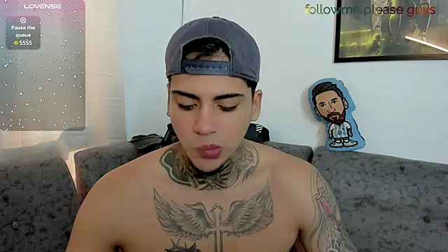 sweetlatinoboy online show from 06/11/26, 12:25