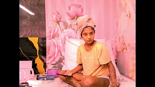 indian barbie online show from 05/11/26, 12:44