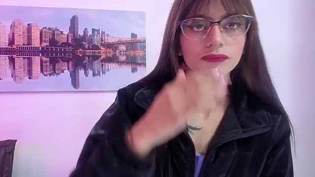 Sofy Durand online show from 04/09/26, 11:59