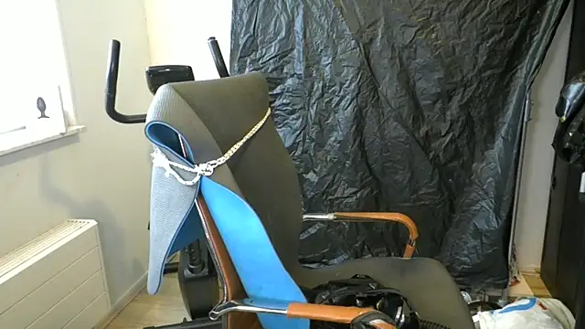 latexslaveboy online show from 06/15/26, 08:49