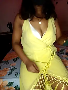 mayakapoor880 online show from 04/30/26, 06:47
