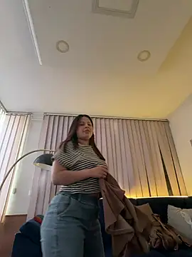 shy-vibes online show from 04/27/26, 07:56