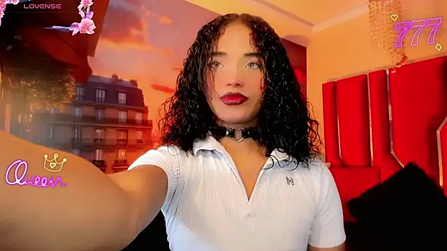 Snapshot of Paola_Delfino chatting on 06/15/26, 10:39 Paola Delfino online show from 06/15/26, 10:39