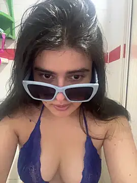 LinaEvansonn online show from 04/22/26, 10:55