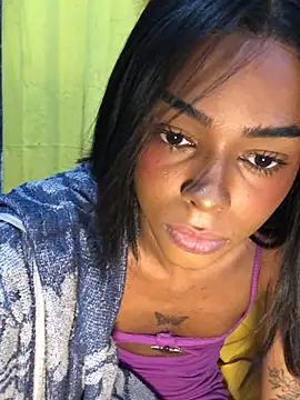 Snapshot of viczinaofc chatting on 04/05/26, 04:59 viczinaofc online show from 04/05/26, 04:59