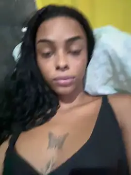 Snapshot of viczinaofc chatting on 04/13/26, 01:55 viczinaofc online show from 04/13/26, 01:55