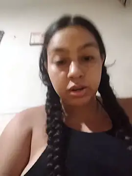 Snapshot of Scarlettt_Kiss chatting on 04/01/26, 02:45 Scarlettt Kiss online show from 04/01/26, 02:45