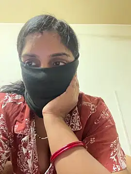 Snapshot of Surbhibaby chatting on 05/08/26, 05:29 Surbhibaby online show from 05/08/26, 05:29