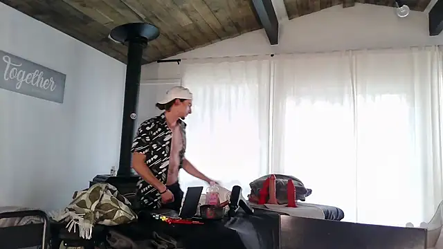 DylanBrook online show from 04/17/26, 10:35