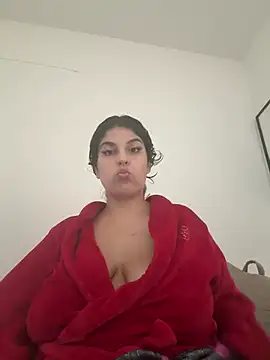 Snapshot of Yasminebbyxx chatting on 07/10/26, 12:48 Yasminebbyxx online show from 07/10/26, 12:48