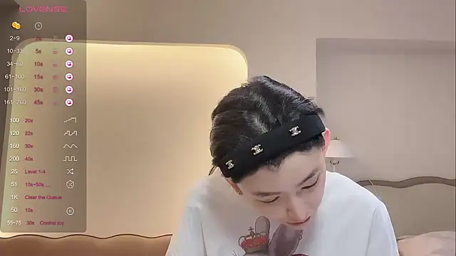 kiki-12 online show from 05/04/26, 05:47