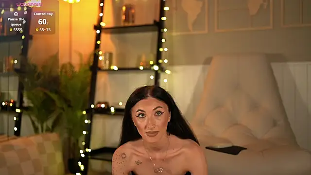 EllieJules online show from 08/07/26, 02:35