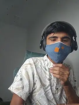 Snapshot of mavin_ chatting on 05/22/26, 01:17 mavin online show from 05/22/26, 01:17