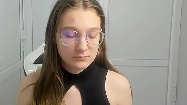 Mia kristal online show from 03/20/26, 07:46