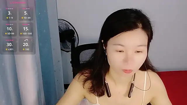 Lianzi-2026 online show from 04/18/26, 12:31