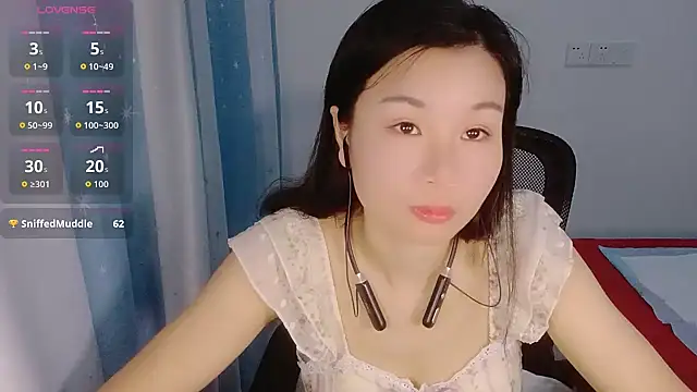 Lianzi-2026 online show from 04/25/26, 01:41