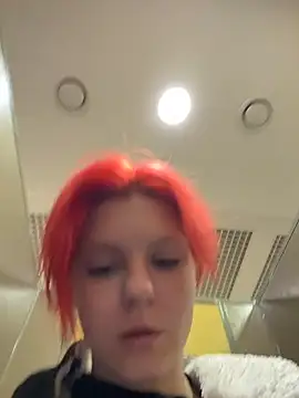 NinaParri online show from 05/09/26, 04:28