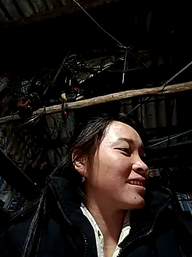 Snapshot of Phuongmyy chatting on 03/26/26, 02:11 Phuongmyy online show from 03/26/26, 02:11